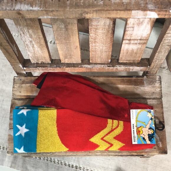 Set of 4 Superhero Socks - NEW! - Picture 2 of 7